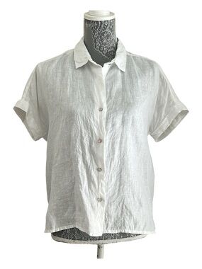 RACHEL Rachel Roy White Short-Sleeve Button Down Linen Shirt. Size Medium.